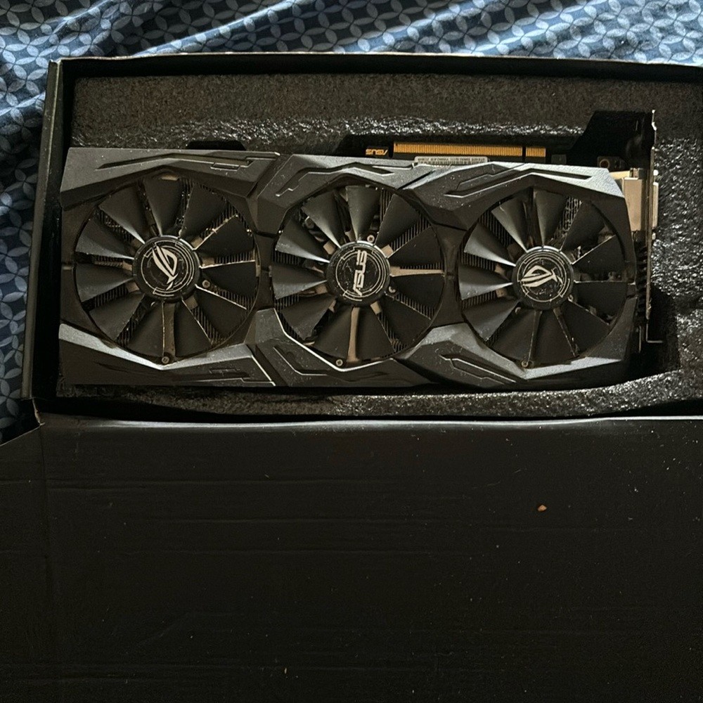 Nvida asus strix 1070 graphics card